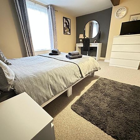 Llanidloes Townhouse-Pet-Friendly-Sleeps 6-Mid Wales Appartement Buitenkant foto